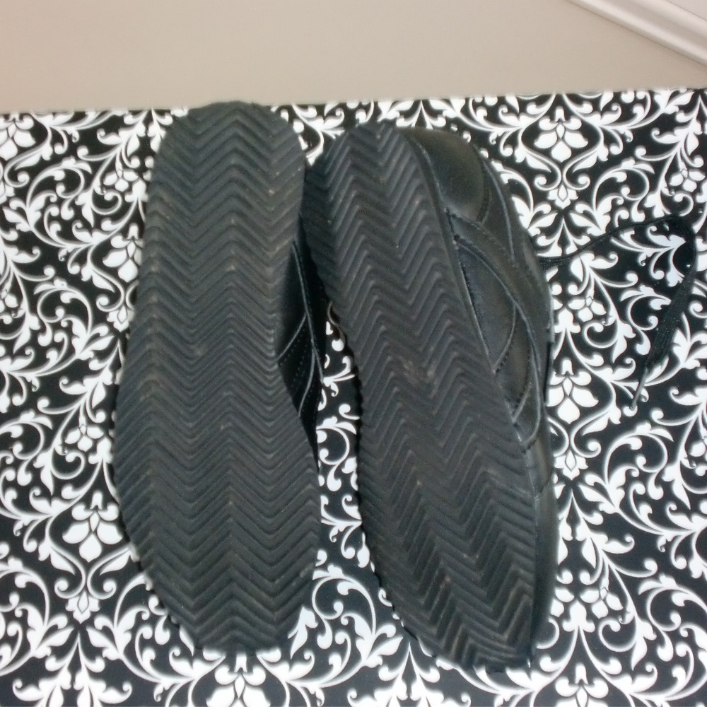 Reebox - Picture 5 of 6